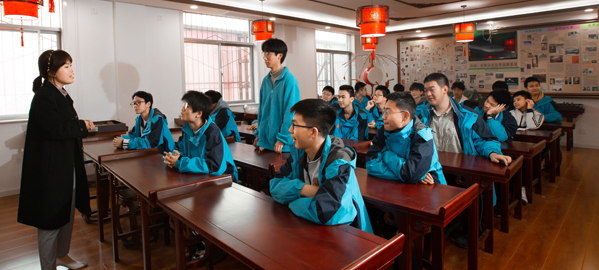 旬阳 分类教学，因材施教，采取“一类一方案、一人一目标”的教学方法